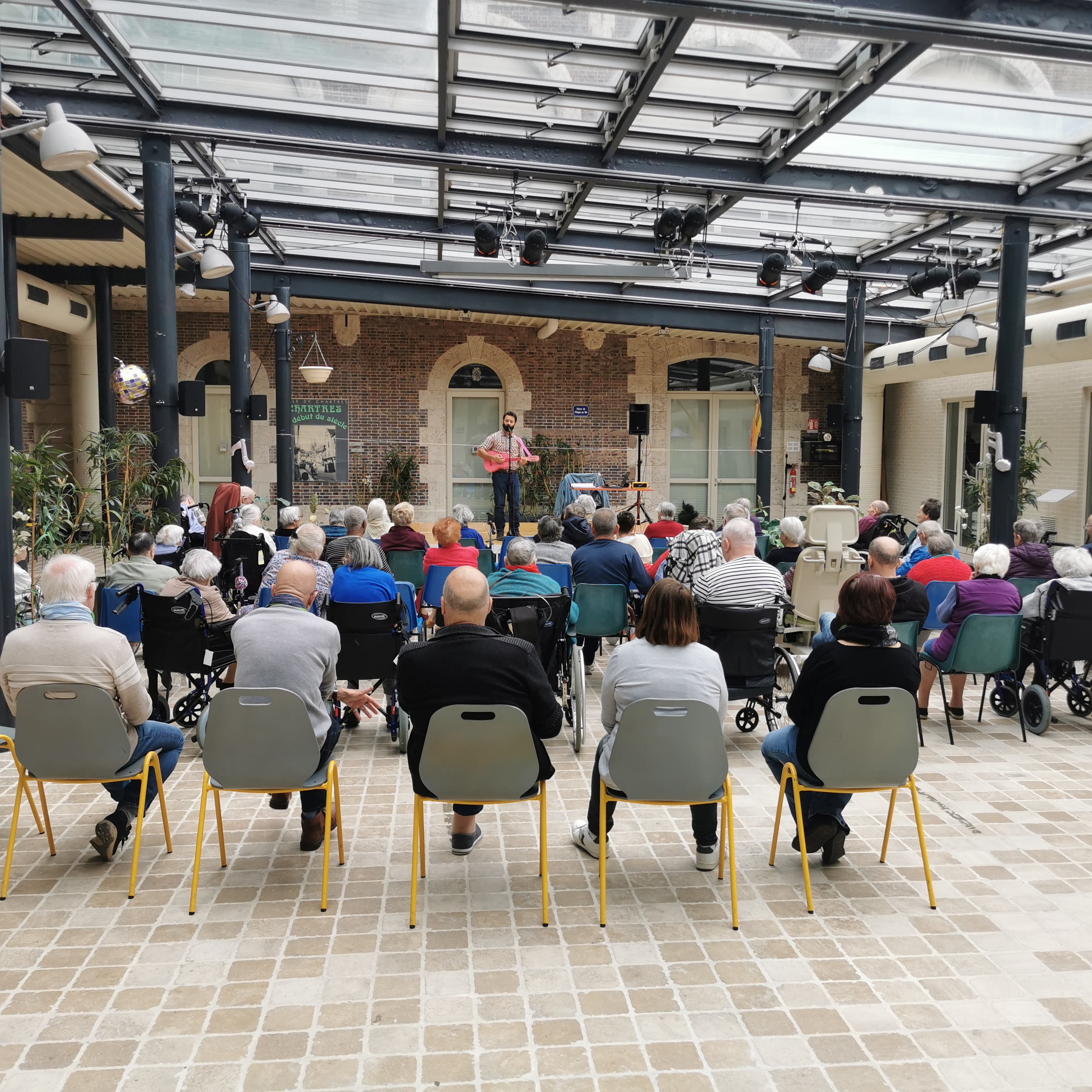 SPECTACLE MONTFALCON