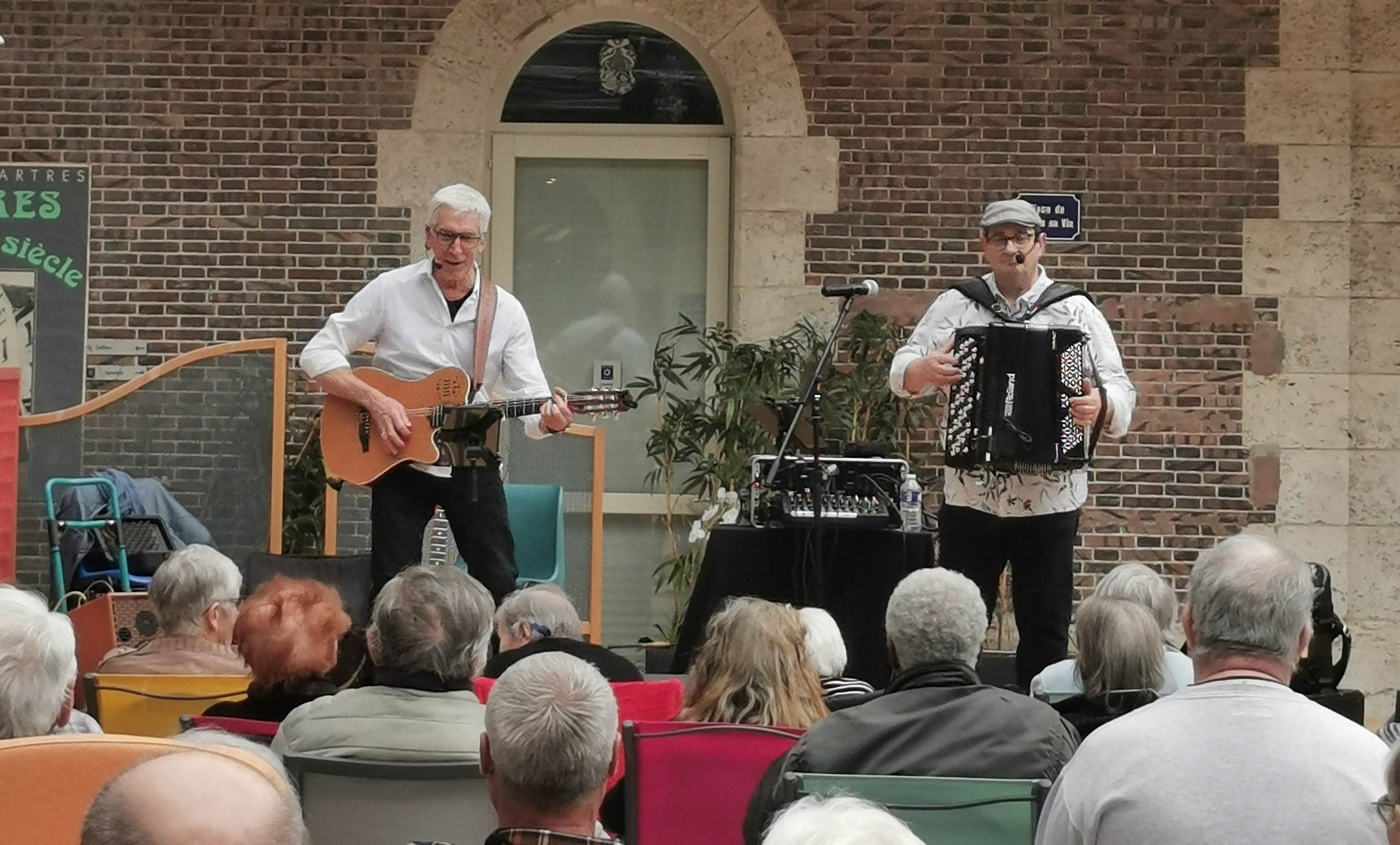 Le Moulin à Guinguette RHD