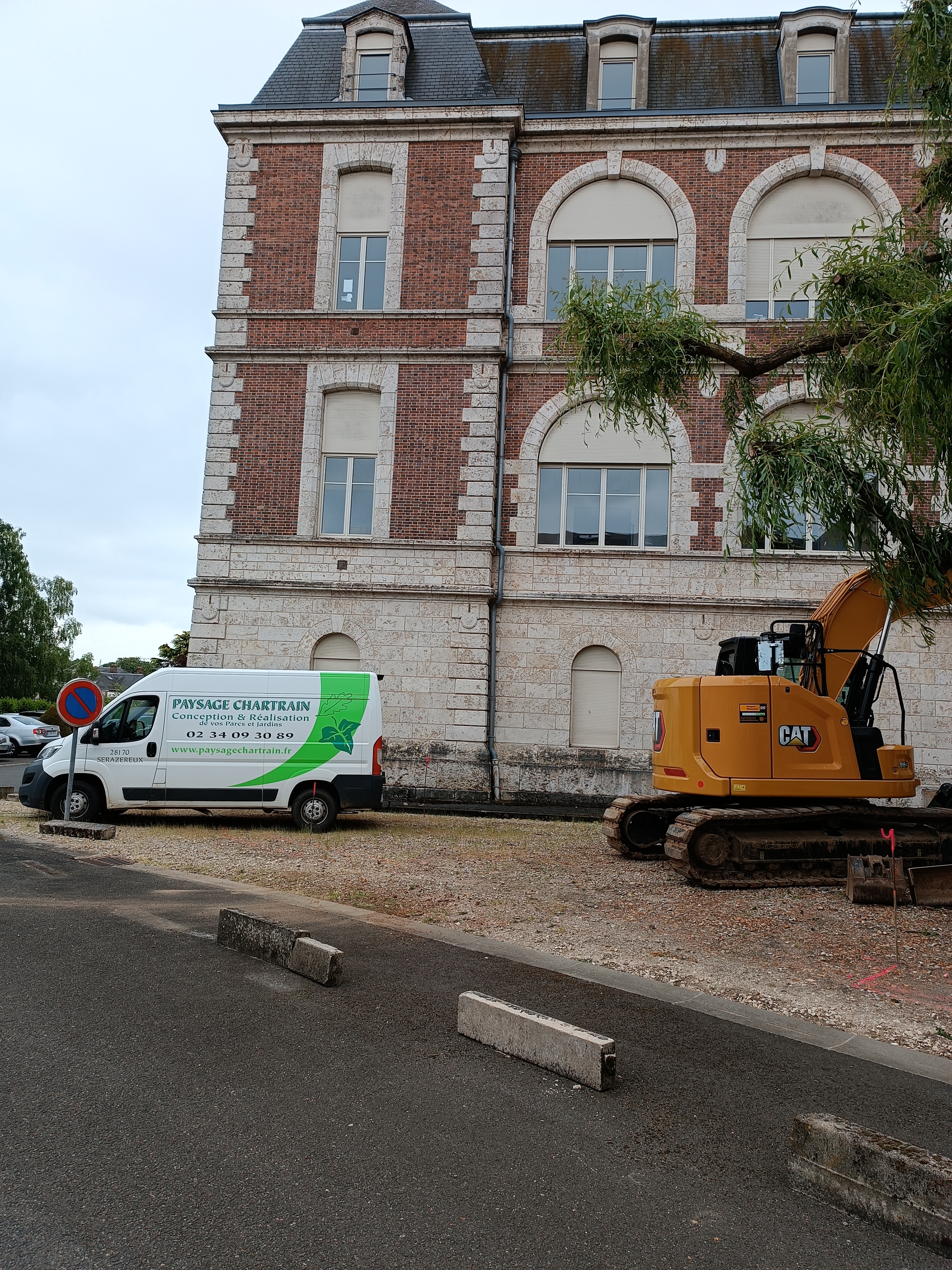 Jardin thérapeutique (2) travaux mai 2023