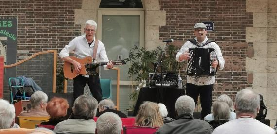 Le Moulin à Guinguette RHD